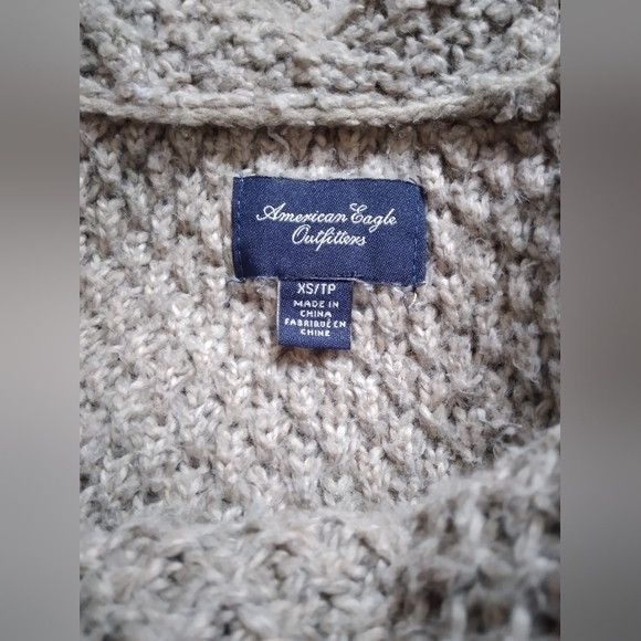SALE $ American Eagle Outfitters Cowlneck Sweater XS - Picture 8 of 8